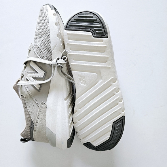 New Balance light grey. Brand new. - Picture 3 of 5